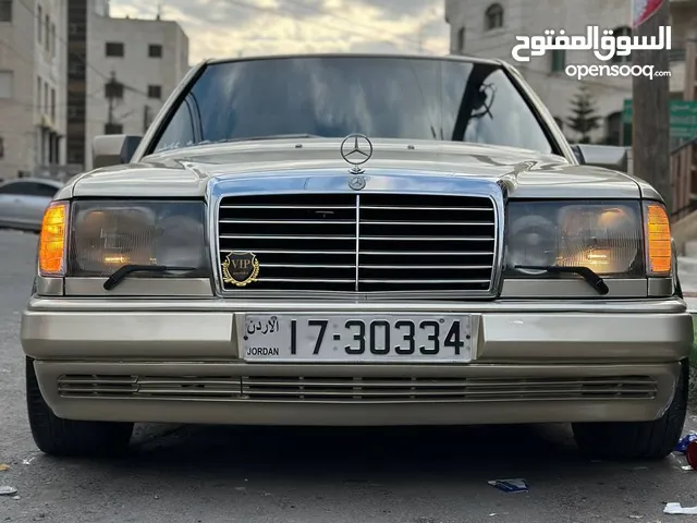 Mercedes Benz E-Class 1986 in Amman