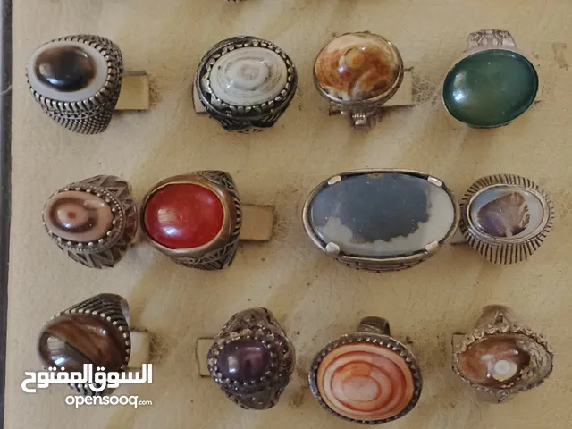 خواتم فضة بأحجار كريمة وعقيق يماني بأنواعه بأسعار مغرية