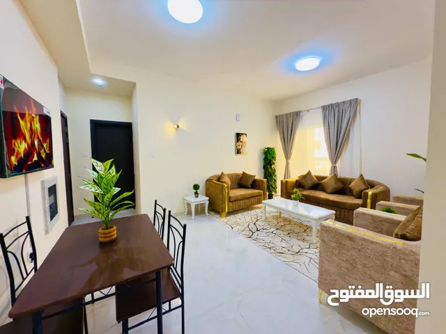 SH \ غرفة وصالة ، اول ساكن ، فرش جديد ، حمامين + بلكونة ، تكييف مركزي ، براكن ، شهري شامل