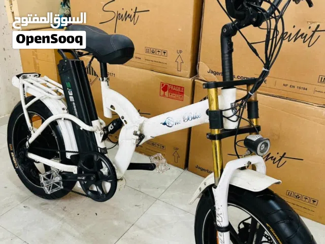 بسكليت عجل عريض  ماتور 750 وط بطارية 48 فولت 21 امبير بريكات زيت تكترو كوشوك ناعم  نضيف