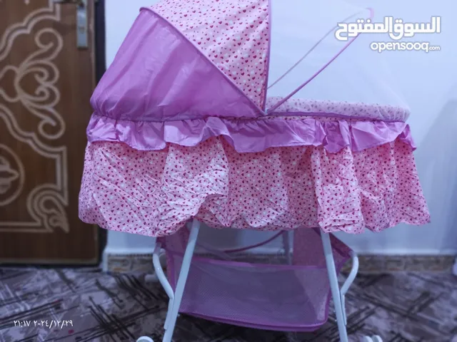 كاروك اطفال مستخدم استخدام كلش قليل ونضيف نضافه 99 ٪ مع كرسي متحرك يستخدم كرسي وكاروك الكاروك
