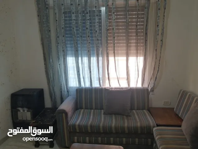 ستوديو مفروش بصاحبه الرشيد