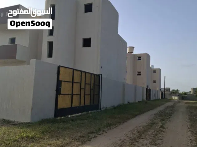 300 m2 More than 6 bedrooms Townhouse for Sale in Tripoli Gasr Garabulli