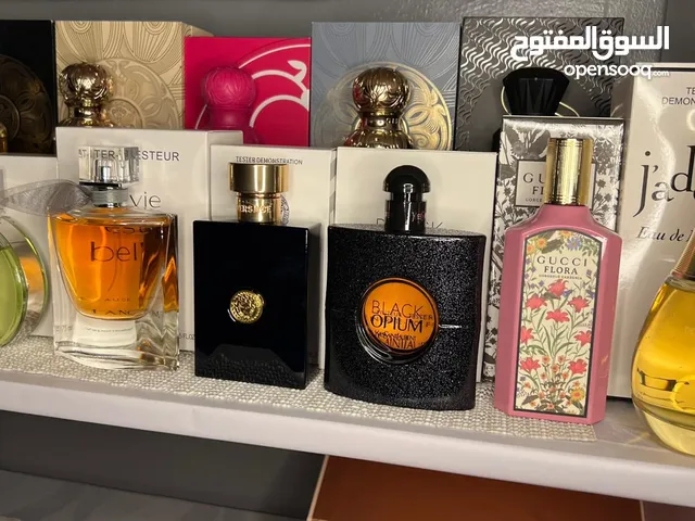 عطور نسائيه ورجاليه باسعار يابلاااااااااش لايطوفكم ومارح اقصر معاكم ان شاء الله حياكم بالحساب.