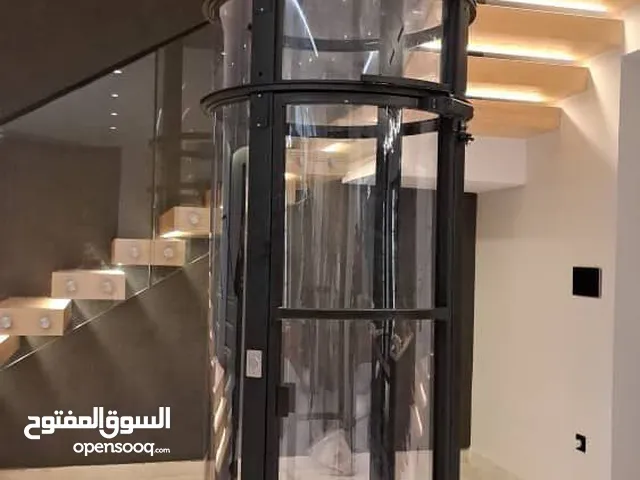 مصاعد منزلية بتقنية فاكيوم – آمنة، أنيقة، وسريعة التركيب!