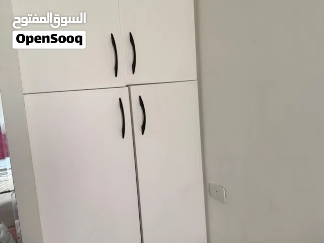 خزانة ملابس تفصيل خشب لاتيه استخدام بسبط ةالمطلوب 70 دينار