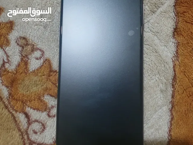 هاتف x3 pro 256 جيجا بايت رام 8 الجهاز جيد مش ناقصة اشي فقط الكاميرا الخلفية لا تعمل