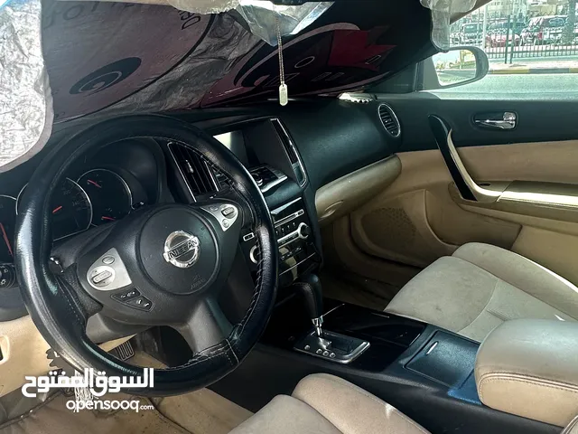 Nissan maxima 2014