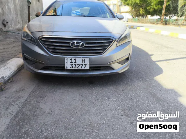 سيارة حديثة لنقل السياح والزوار -Private Car