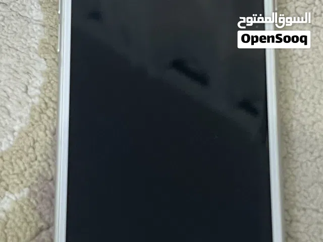 ايفون 8 بحاله ممتازه للاستخدام الخاص