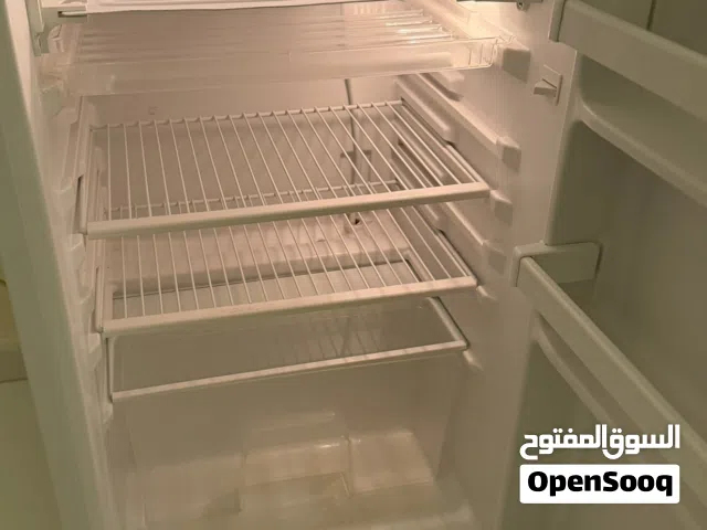 ثلاجة للبيع