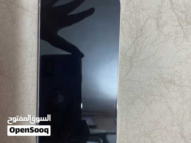 السلام عليكم جهاز ايفون 13 العادي مستعمل استعمال نضيف مرتب مبدل بي البطارية جديده استعمال جداً نضيف