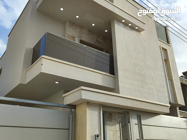 600m2 5 Bedrooms Villa for Sale in Tripoli Ain Zara