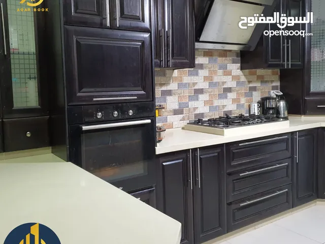 شقة مميزة جداً للبيع بموقع مميز