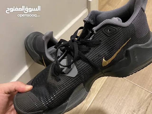 42 Sport Shoes in Dammam