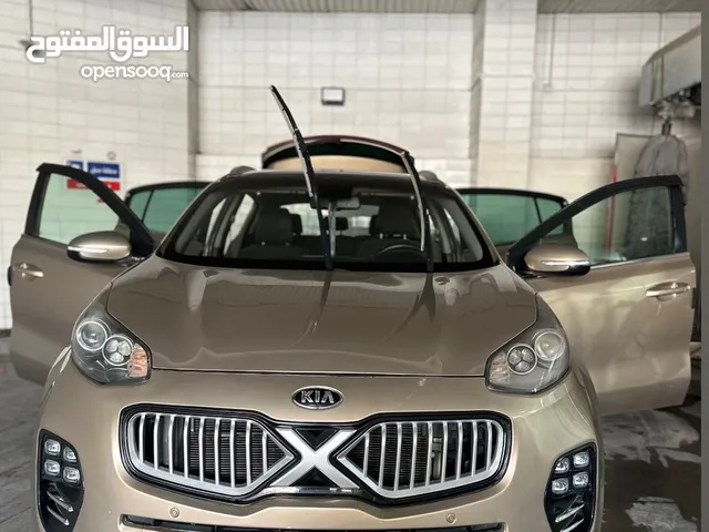للبيع كاش أو اقساط مباشرة كيا سبوتيج موديل 2018 فل مع بانوراما بسعر مميز