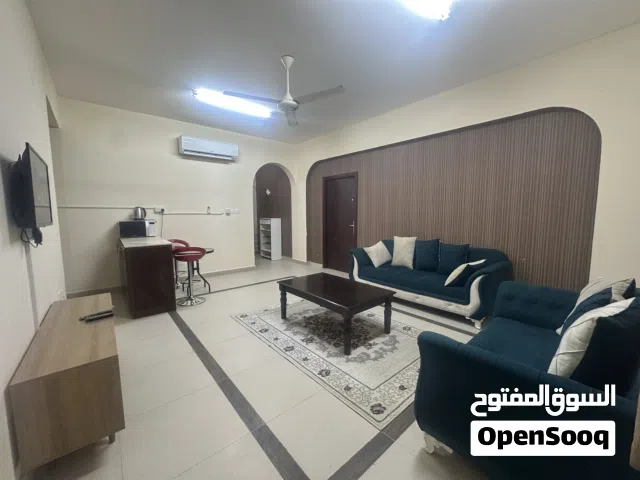شقه مفروشه بالعذيبة غرفه وصاله وحمام ومطبخ