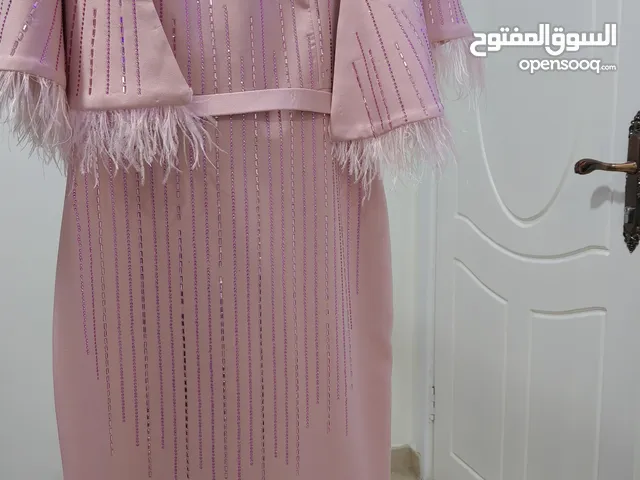 فستان زهري أنيق للبيع (جديد)