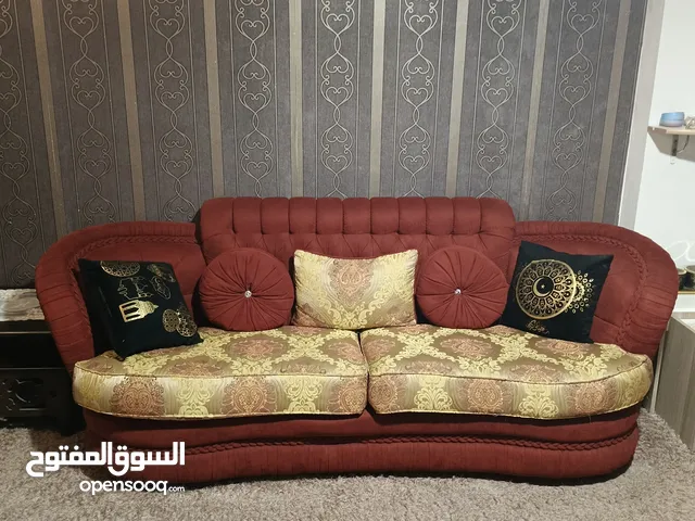 طقم كنب بحالة الوكالة