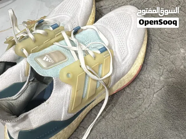 أحذية اداديس اصليه