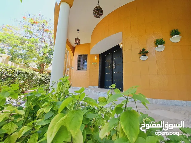 475m2 More than 6 bedrooms Villa for Sale in Muscat Al-Hail
