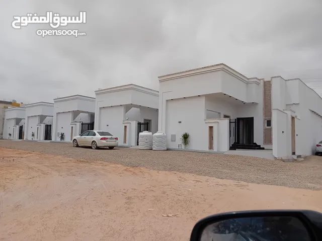 160 m2 3 Bedrooms Townhouse for Sale in Tripoli Ain Zara