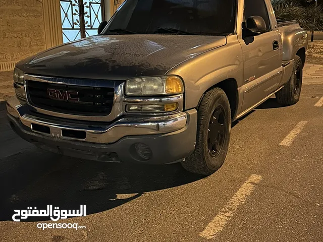 Used GMC Sierra in Dubai