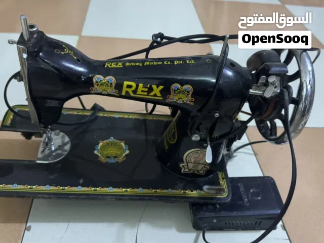 مكينة خياطة