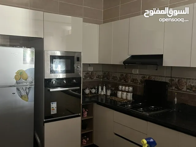 250 m2 2 Bedrooms Townhouse for Rent in Tripoli Ain Zara