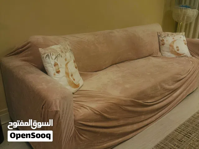 كنبة سرير حالتها ممتازة التواصل WhatsApp فقط