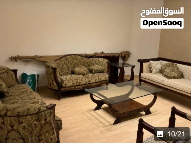 طقم كنبايات من 5 قطع بحالة ممتازة للبيع