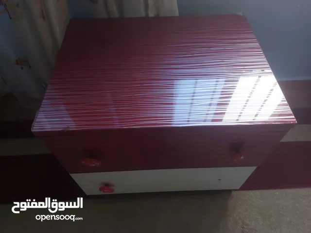 كومودينا و ثرية مستعمل للاطفال