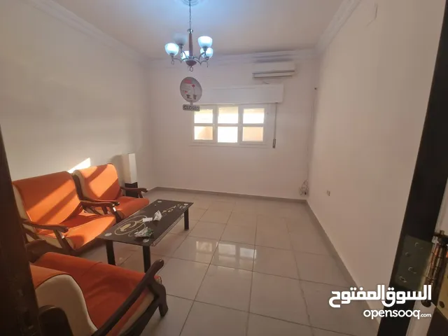 شقة مكتبية للإيجار المدينة السياحية-بونواس