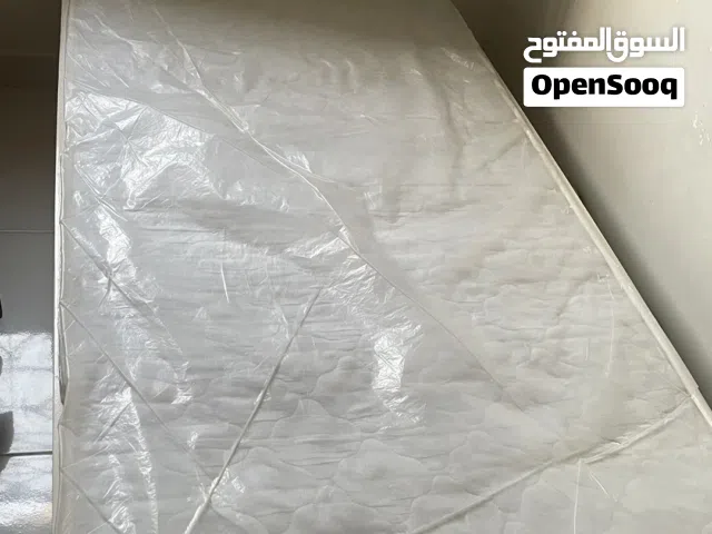 3 اسرة مع الدوشج