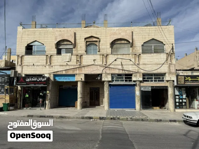 محلات للإيجار على شارع 36 مقابل حديقة البنك العربي ومكتبة عبد الحميد شومان