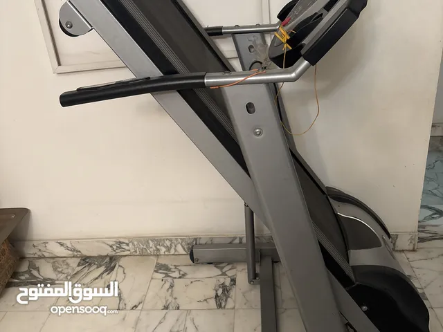 جهاز مشي ركض