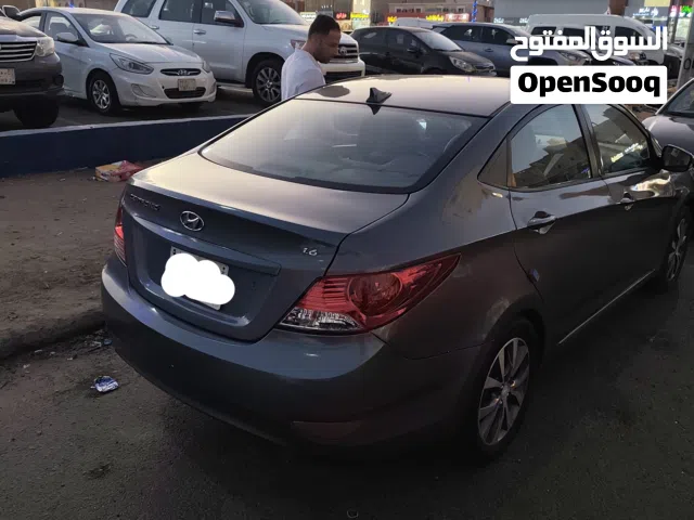 2015 هيونداي اكسنت GL