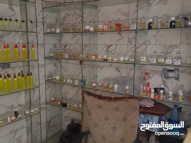 محل عطور للبيع