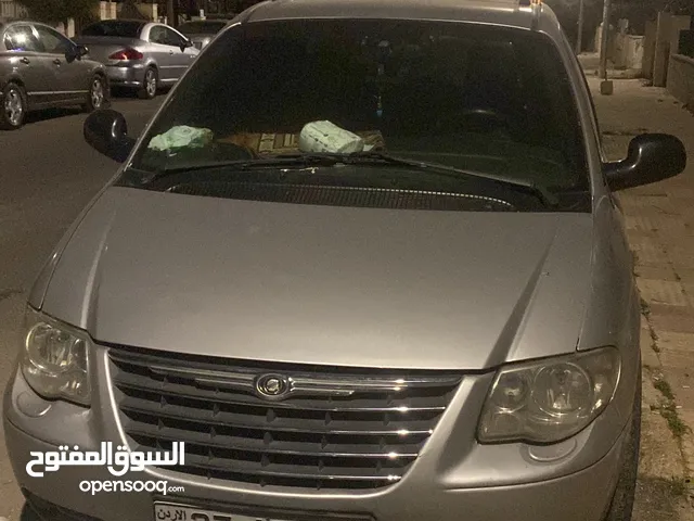 Used Chrysler Grand Voyager in Amman