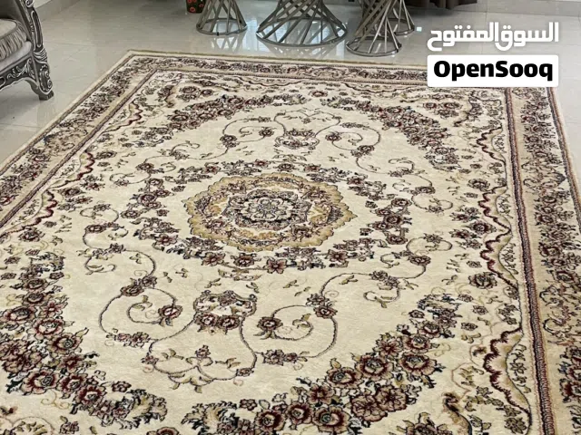 سجاد شبه جديد استعمال شهر فقط