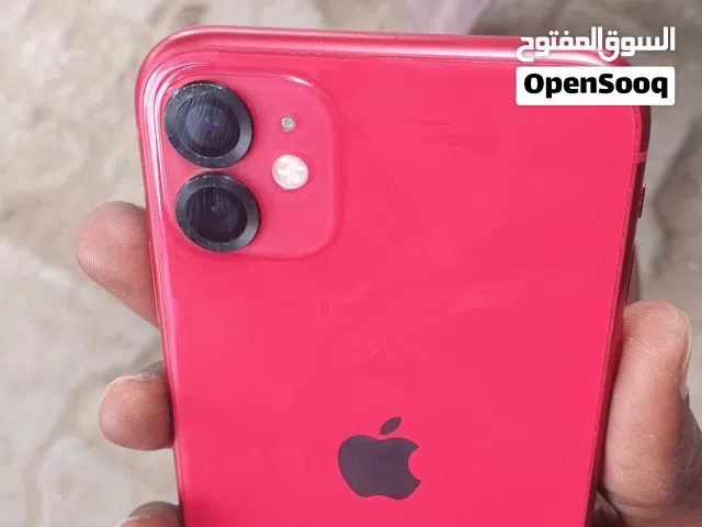 11 iPhone  بطاريته 66