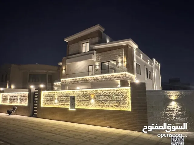 *Umفيلا كورنر فاخرة للبيع بالياسمين - 8 غرف ماستر - مسبح خاص- روف واسع - موقع استراتيجي قريب للخدمات