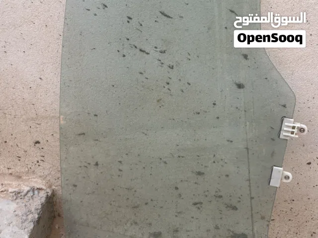 زجاج باب خلفي