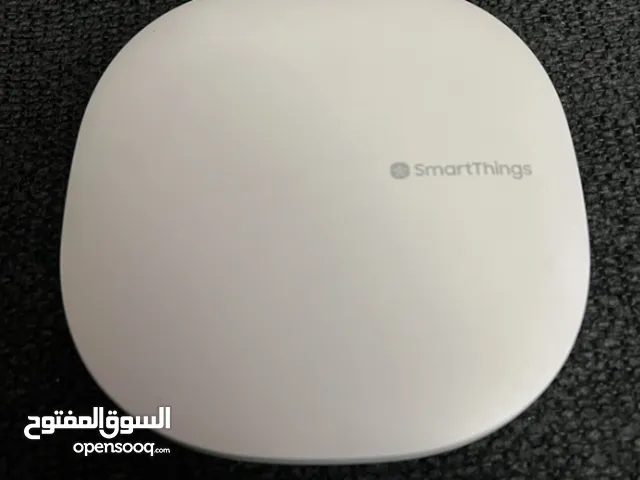 SmartThings Hub v3 (model IM6001-V3P01) - Works with Alexa & Google Home