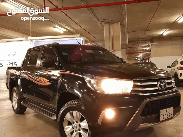 Used Toyota Hilux in Amman