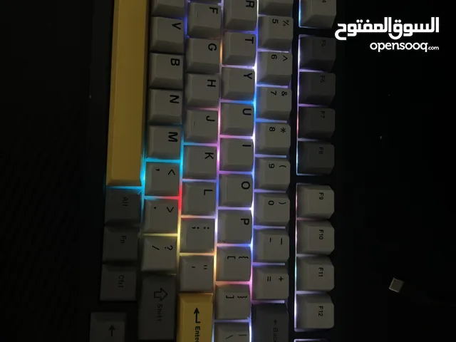 Ajazz ak820 PRO with a 60hz monitor