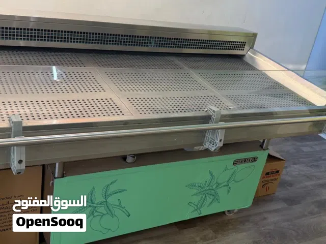 ثلاجة عرض الأسماك