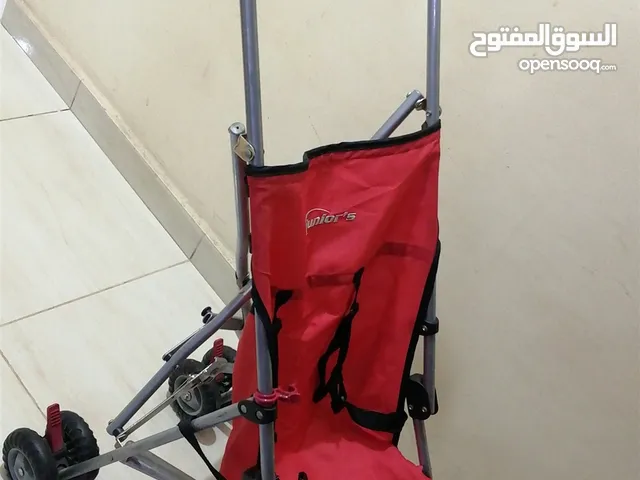 عرباية شارع للأطفال شبه جديدة سهلة الاستعمال وبتحمل وزن