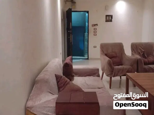 شقه نصف مفروشه اول نمره من الرئيسي مريوطيه  7000+ العموله