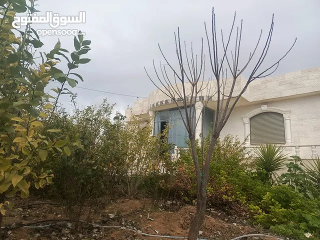 140 m2 3 Bedrooms Townhouse for Sale in Madaba Dalilet Al-Hamaideh